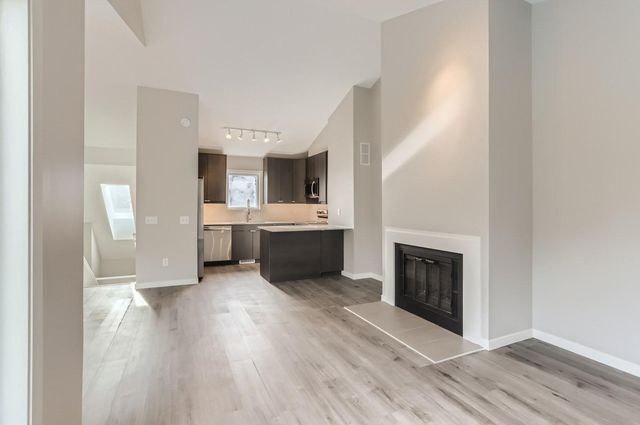 1318 Boardwalk Place, Minneapolis, MN 55411