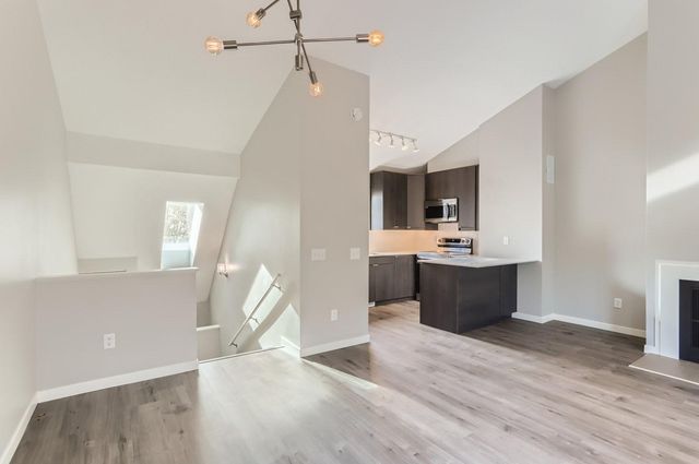 1318 Boardwalk Place, Minneapolis, MN 55411