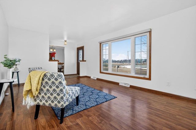 1201 APPLETON STREET, Menasha, WI 54952