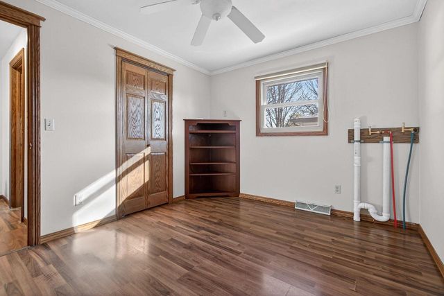 1201 APPLETON STREET, Menasha, WI 54952