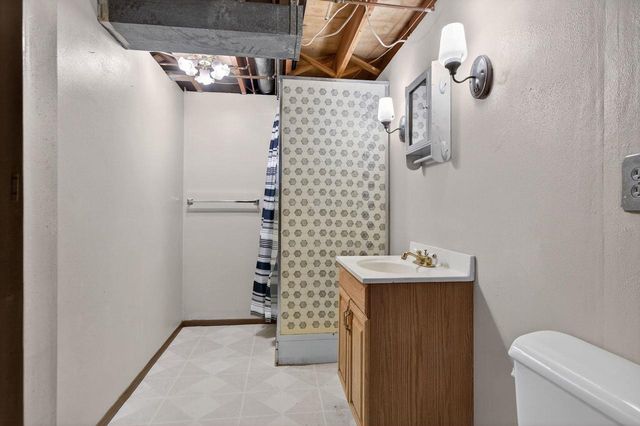 1201 APPLETON STREET, Menasha, WI 54952