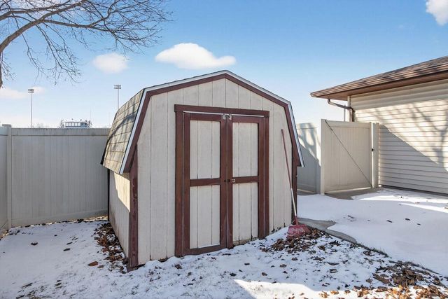 1201 APPLETON STREET, Menasha, WI 54952