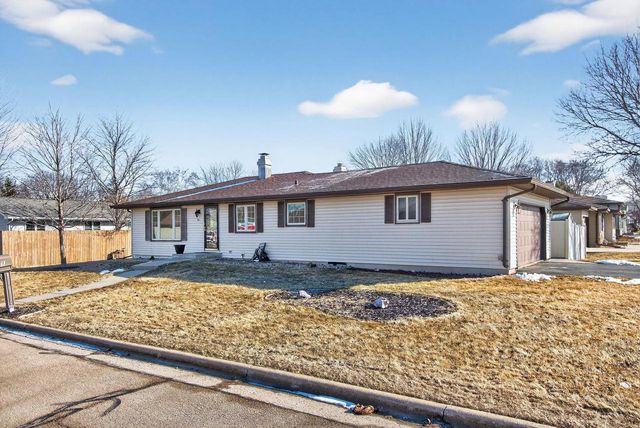1201 APPLETON STREET, Menasha, WI 54952