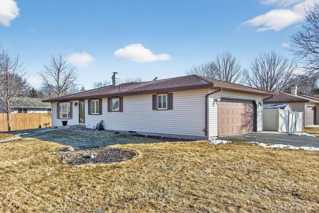 1201 APPLETON STREET, Menasha, WI 54952