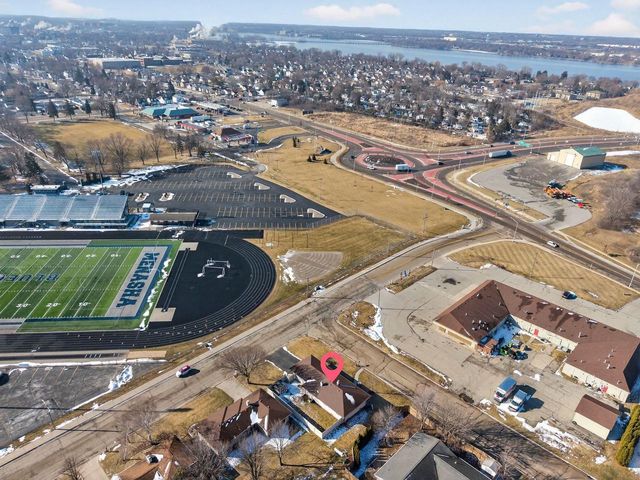 1201 APPLETON STREET, Menasha, WI 54952