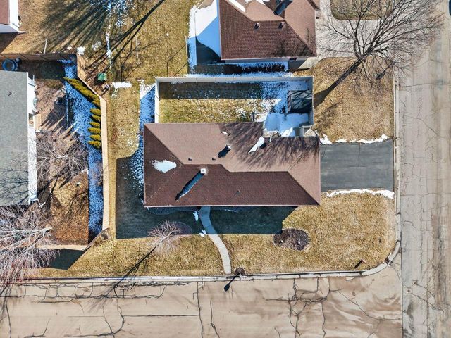 1201 APPLETON STREET, Menasha, WI 54952