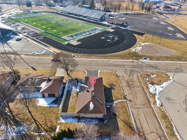 1201 APPLETON STREET, Menasha, WI 54952