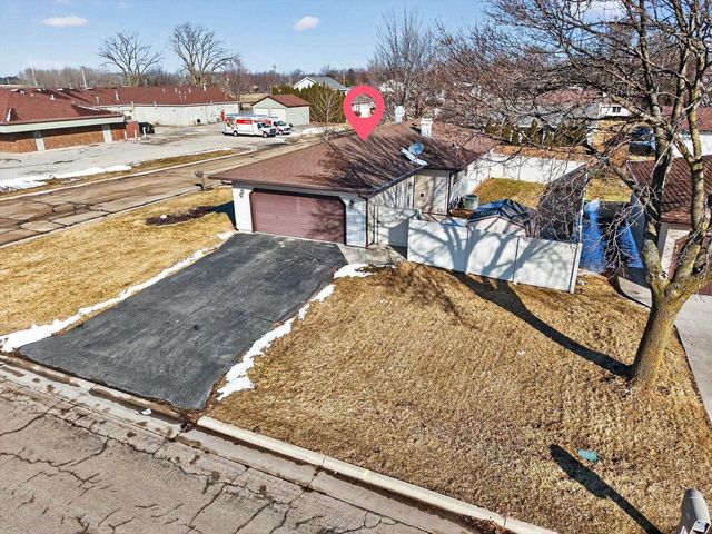 1201 APPLETON STREET, Menasha, WI 54952