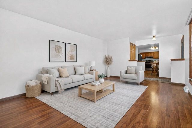 1201 APPLETON STREET, Menasha, WI 54952