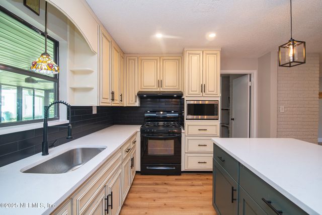 1925 STATE ROAD 16, Green Cove Springs, FL 32043