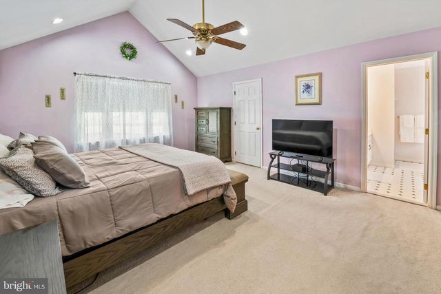 1414 SWAN LN, Mullica Hill, NJ 08062