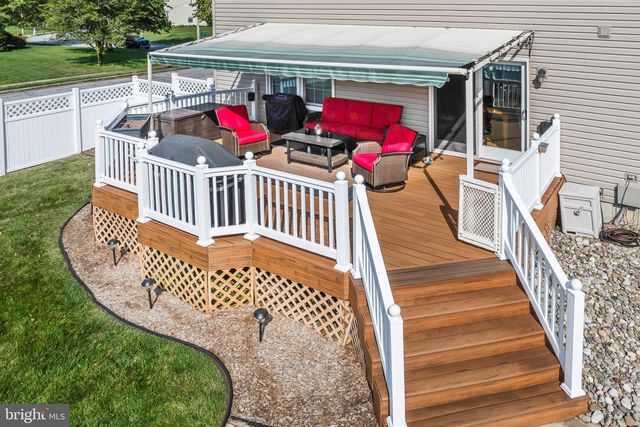 1414 SWAN LN, Mullica Hill, NJ 08062