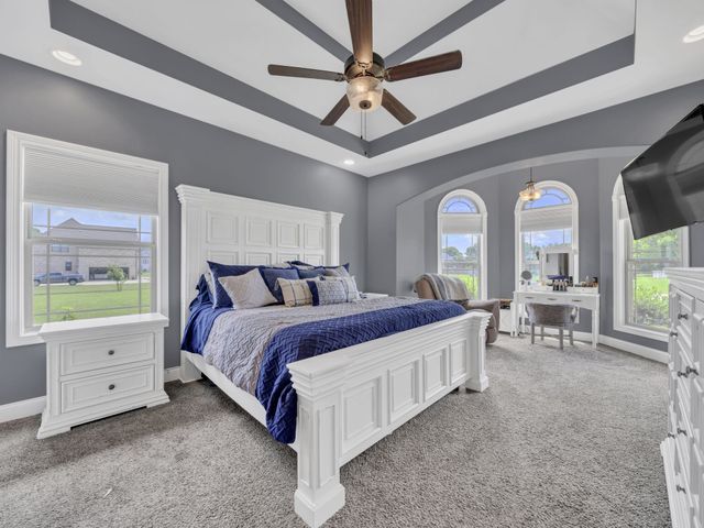 4443 Hickory Wild Ct, Clarksville, TN 37040