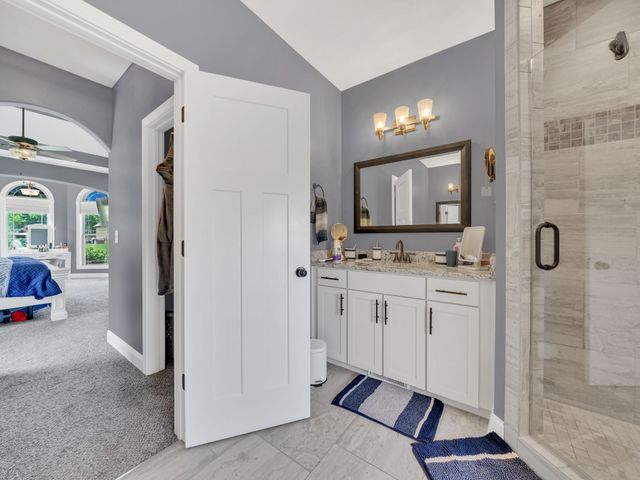 4443 Hickory Wild Ct, Clarksville, TN 37040