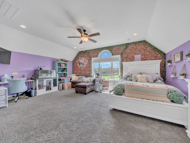4443 Hickory Wild Ct, Clarksville, TN 37040