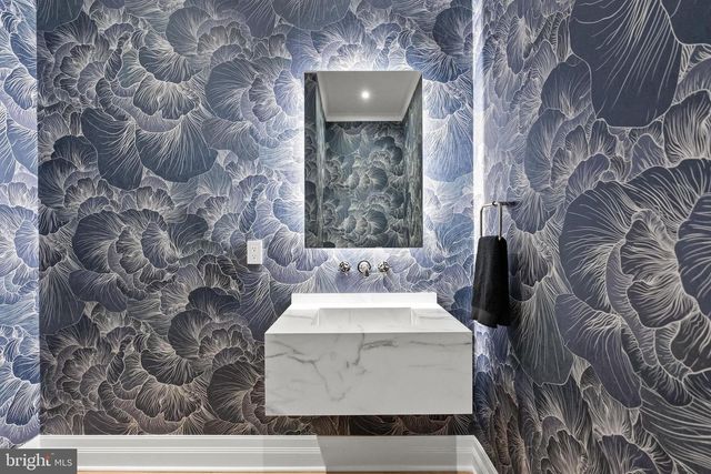 4433 CATHEDRAL AVE NW, Washington, DC 20016