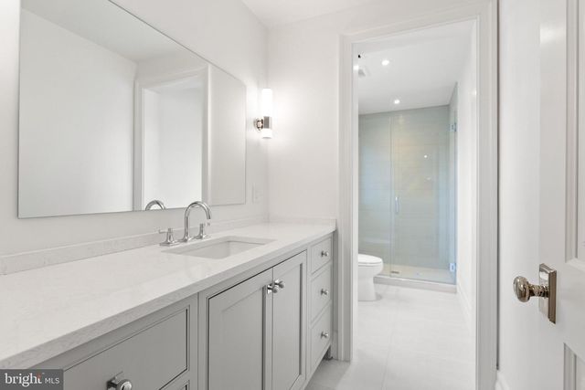 4433 CATHEDRAL AVE NW, Washington, DC 20016