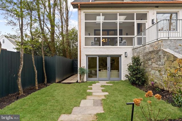 4433 CATHEDRAL AVE NW, Washington, DC 20016