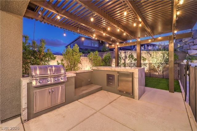 407 Prairie Sun Street, Las Vegas, NV 89138