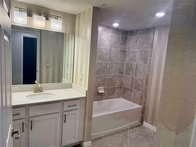 907 TIDEWATER SHORES LOOP 411, Bradenton, FL 34208