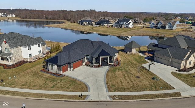 3995 Chapel Hill Court, Bargersville, IN 46106