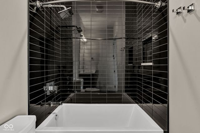 3995 Chapel Hill Court, Bargersville, IN 46106