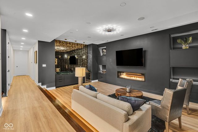 3995 Chapel Hill Court, Bargersville, IN 46106