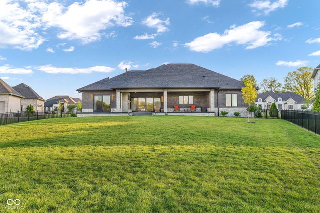 3995 Chapel Hill Court, Bargersville, IN 46106