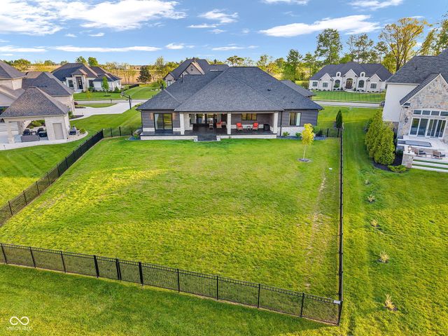 3995 Chapel Hill Court, Bargersville, IN 46106