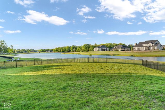 3995 Chapel Hill Court, Bargersville, IN 46106