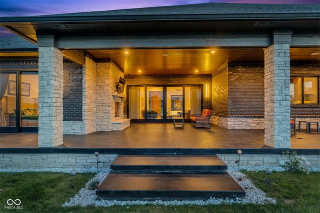 3995 Chapel Hill Court, Bargersville, IN 46106