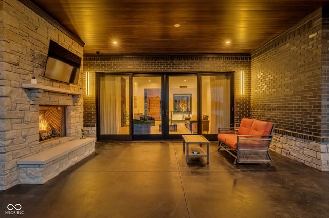 3995 Chapel Hill Court, Bargersville, IN 46106