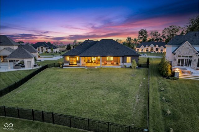 3995 Chapel Hill Court, Bargersville, IN 46106