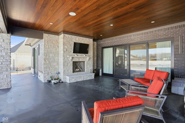 3995 Chapel Hill Court, Bargersville, IN 46106