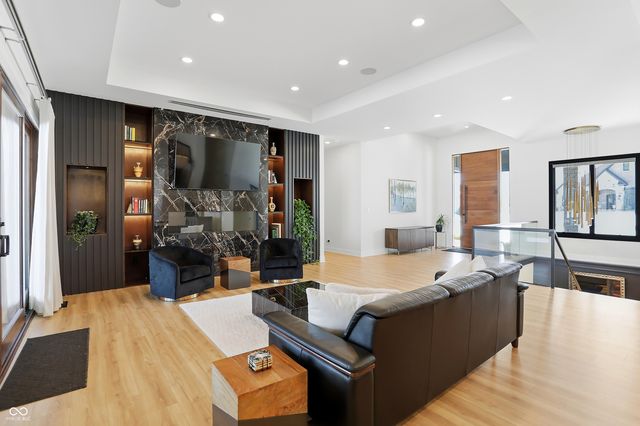 3995 Chapel Hill Court, Bargersville, IN 46106