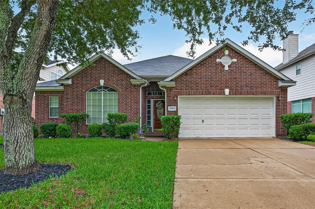 14811 Cumberland Bridge Lane, Sugar Land, TX 77498