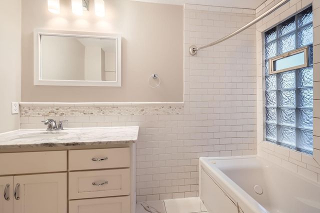 1156 Marion Street, Saint Paul, MN 55117