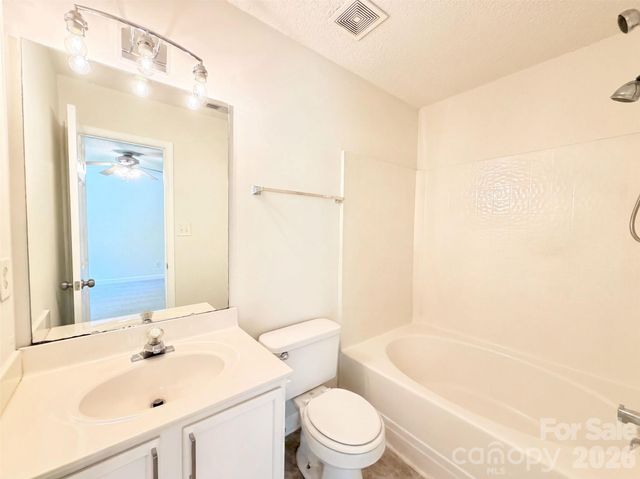 8616 Silver Falls Way, Charlotte, NC 28227