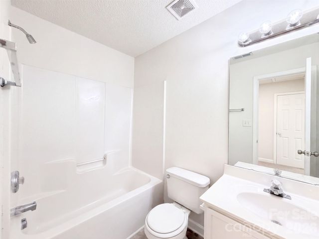 8616 Silver Falls Way, Charlotte, NC 28227