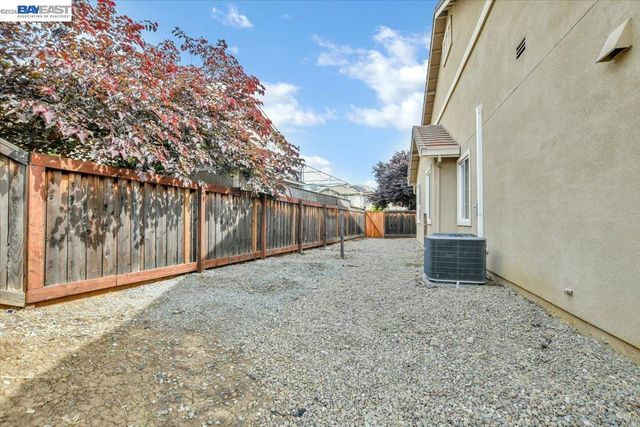 1600 Amber Ln, Brentwood, CA 94513