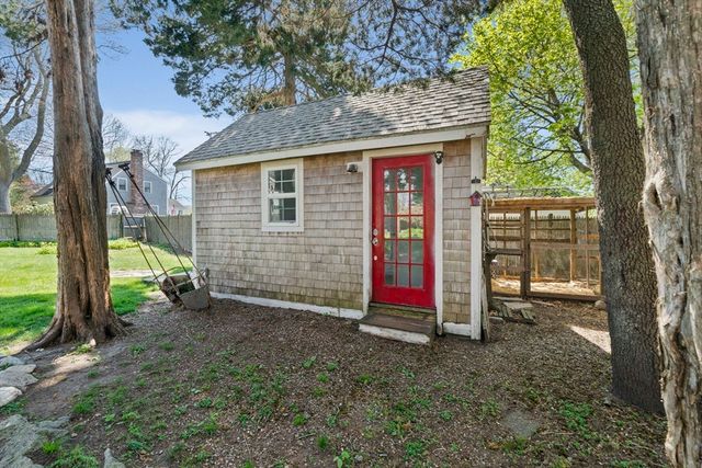 14 Ivy Road, Marshfield, MA 02050