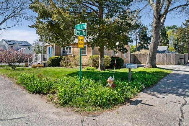 14 Ivy Road, Marshfield, MA 02050