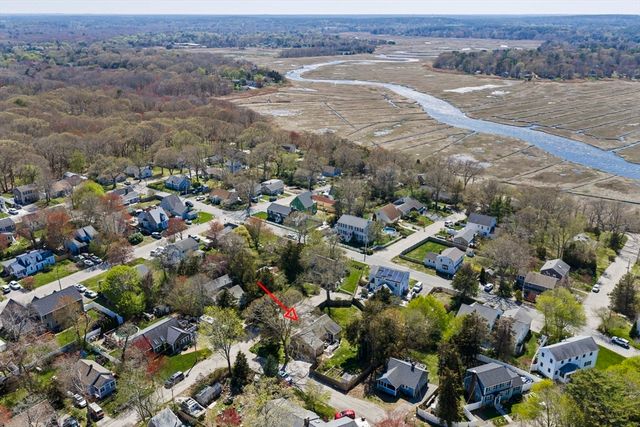14 Ivy Road, Marshfield, MA 02050