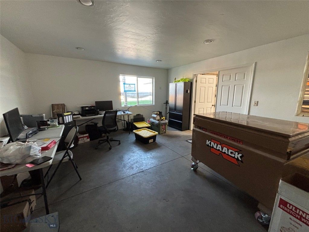 845 Glider Lane C, Belgrade, MT 59714 photo 14