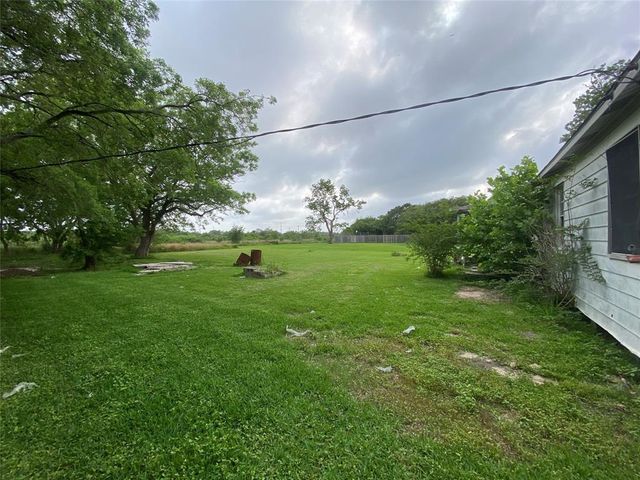 3003 2nd Avenue, Texas City, TX 77590