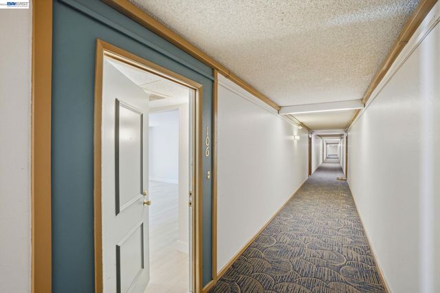 460 N Civic Dr 106, Walnut Creek, CA 94596