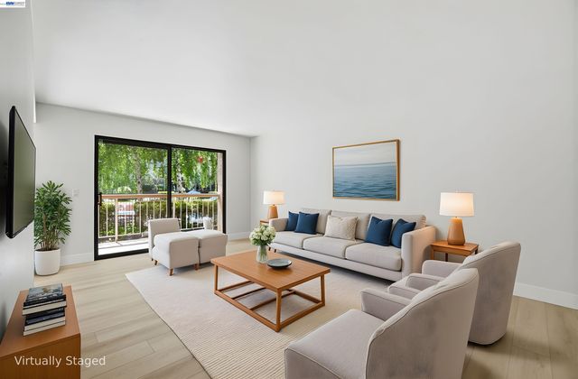 460 N Civic Dr 106, Walnut Creek, CA 94596