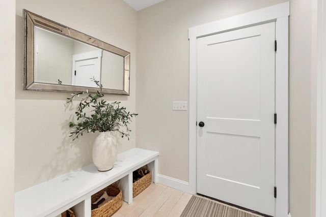 9 Shay Ln, North Reading, MA 01864