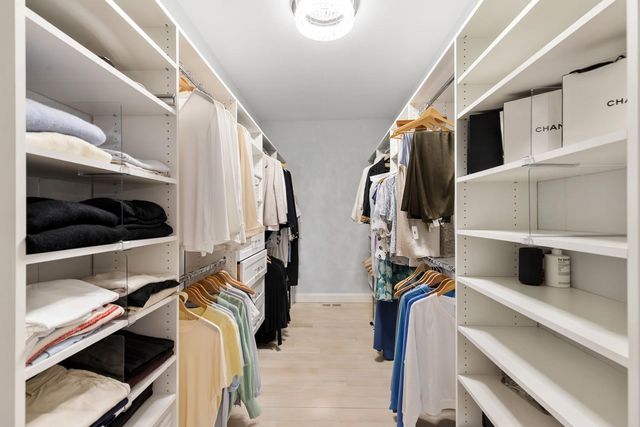 9 Shay Ln, North Reading, MA 01864