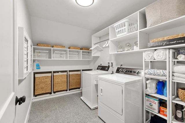 9 Shay Ln, North Reading, MA 01864